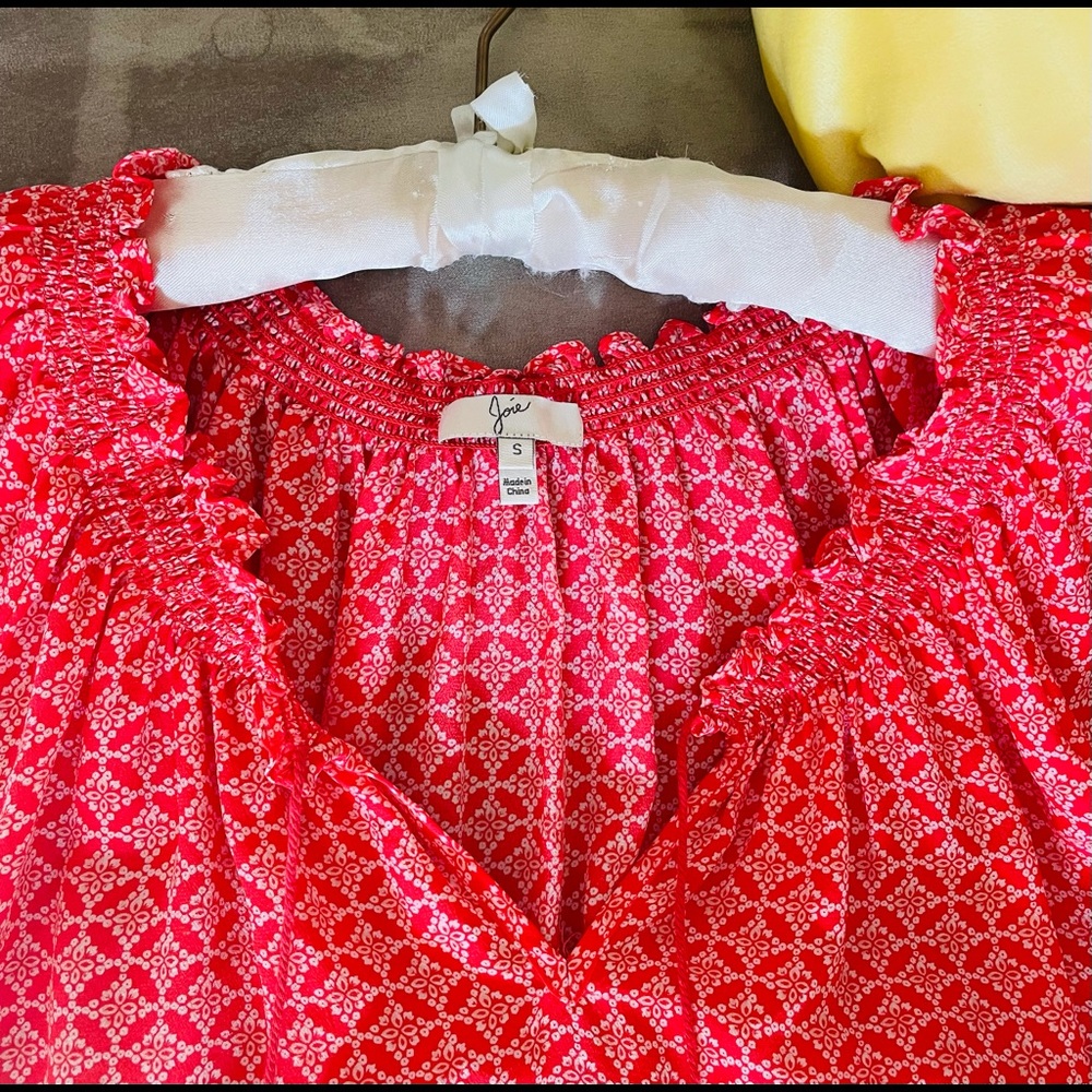 blouse Joie red coral gorgeous Like New